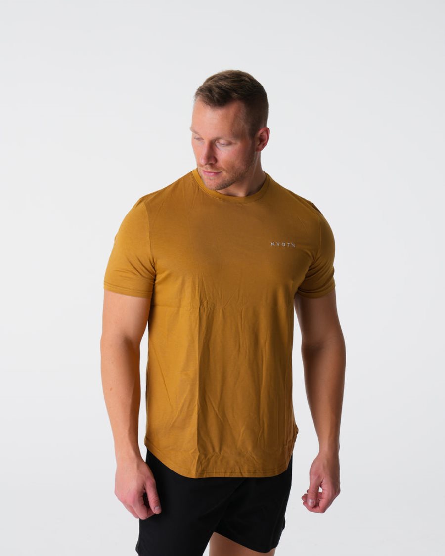 Camiseta NVGTN Pulse Fitted Hombre Naranjas | 82q15s0k