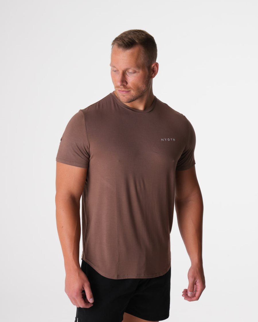 Camiseta NVGTN Tech Fitted Hombre Marrones | T1scSag0