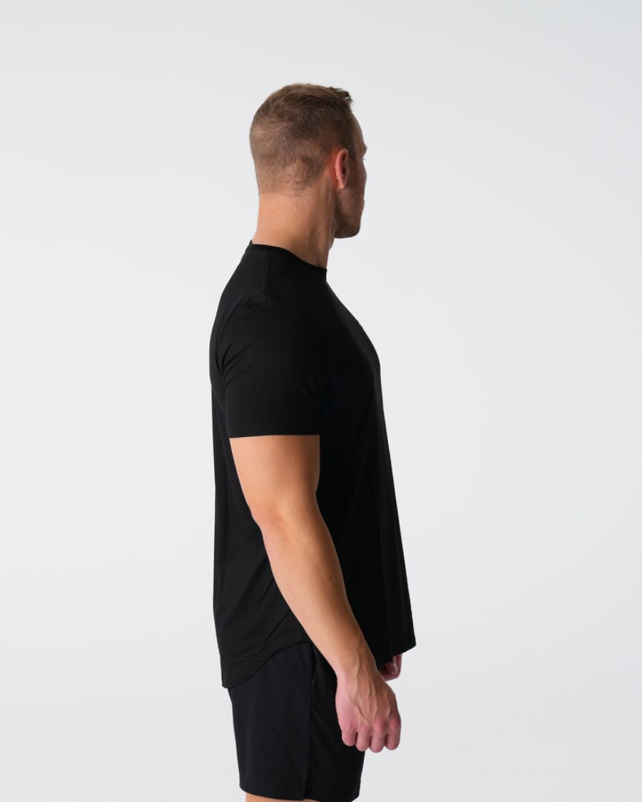 Camiseta NVGTN Tech Fitted Hombre Negras | bNa0lnNv