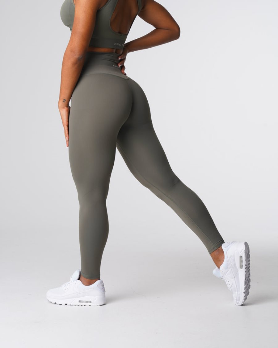 Leggins NVGTN Signature 2.0 Mujer Kaki Verde | QX8uJ7SP