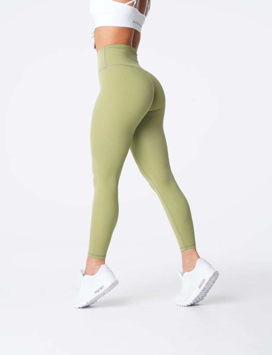 Leggins NVGTN Signature 2.0 Mujer Verde Oliva | VixmEUBG