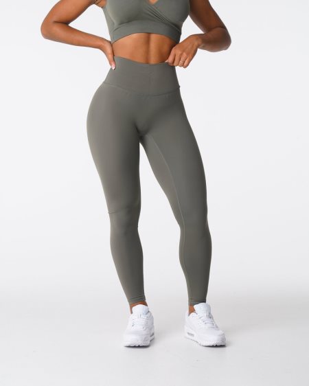 Leggins NVGTN Signature 2.0 Mujer Kaki Verde | QX8uJ7SP